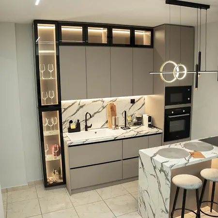 Executive House Est November 2024 Appartamento Tríkala